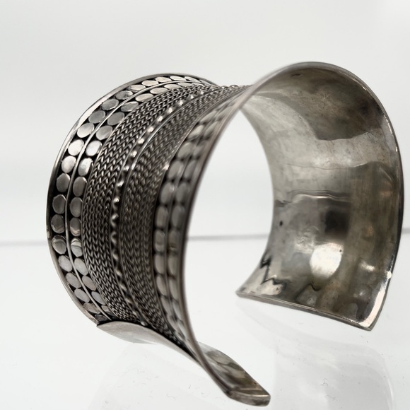 Sterling Silver .925 Cuff Bracelet - Picture 2 of 8